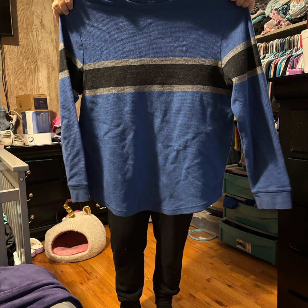 American Eagle Outfitters Blue Ribbed Shirt